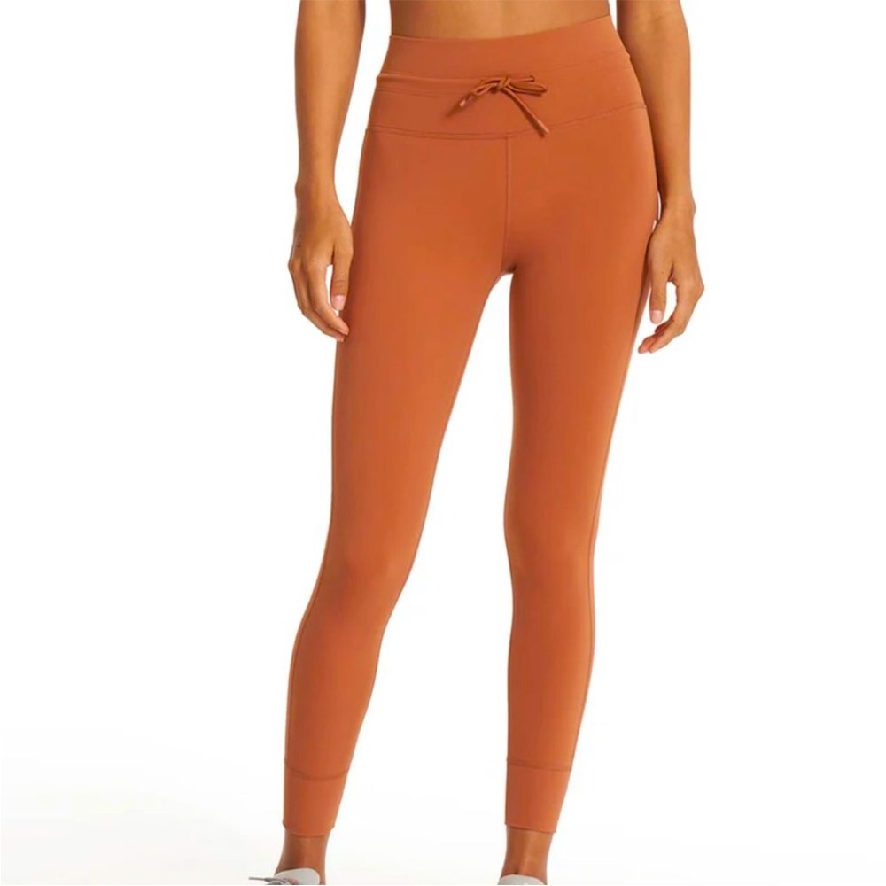Vuori daily legging.
